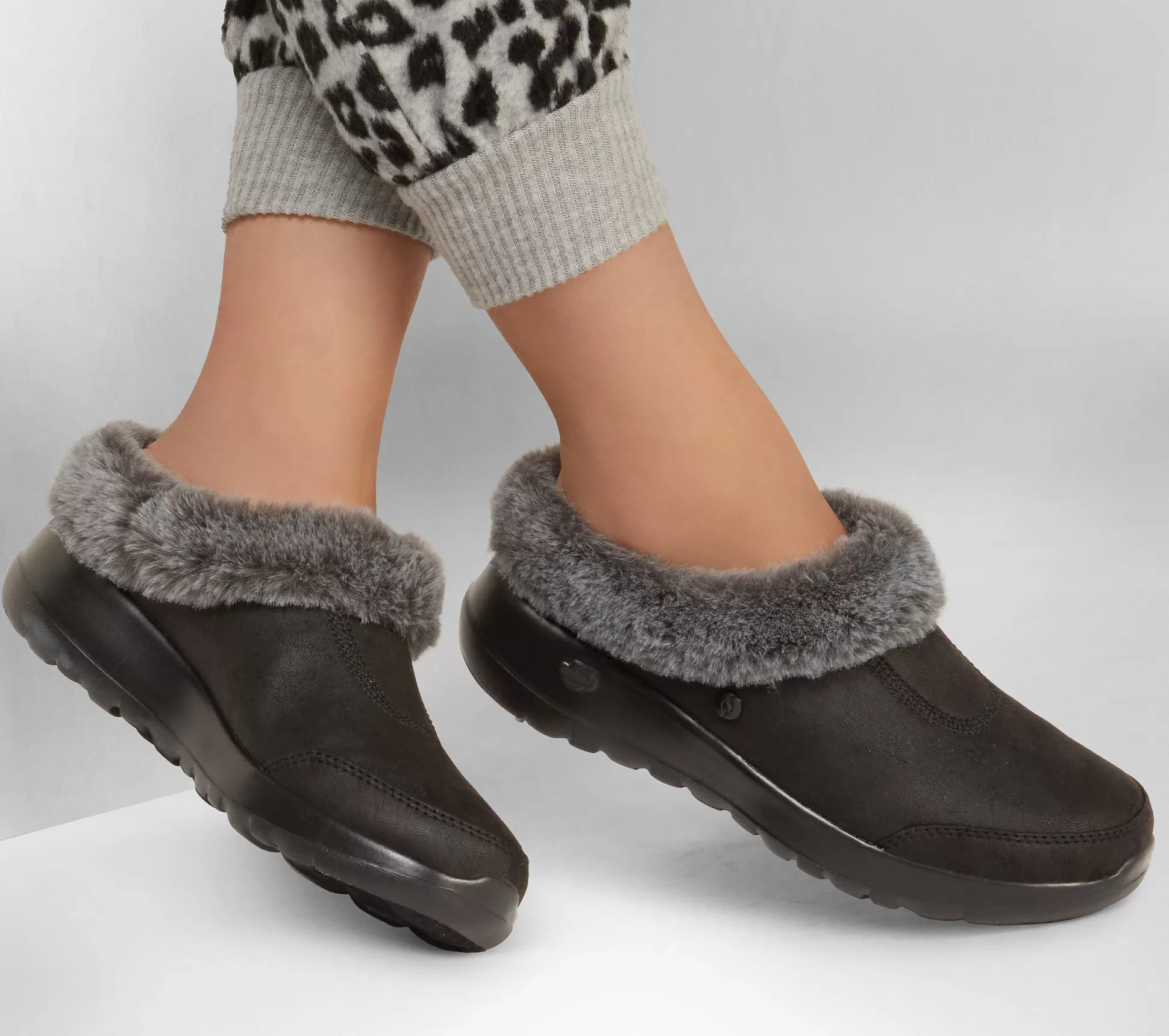 Frauen SKECHERS * Go Lounge: On-The-Go Joy - Gratify